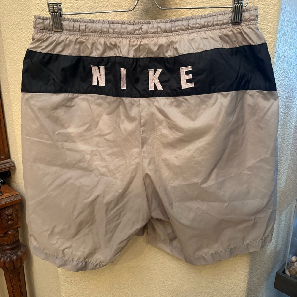 Vintage NIKE Beige and Black Spell Out Athletic Lined Shorts Size Large